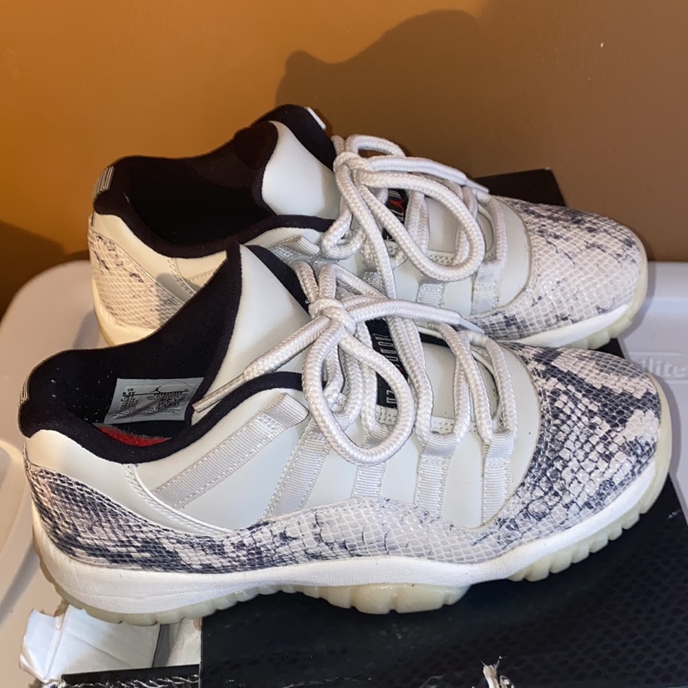 Retro bone 11 - Picture 2 of 4